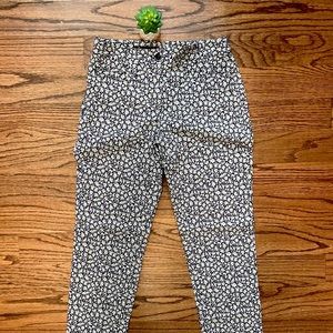 Brooks Brothers Floral Women’s Pants Skinny Slacks Trousers 4 Pockets Belt Loops